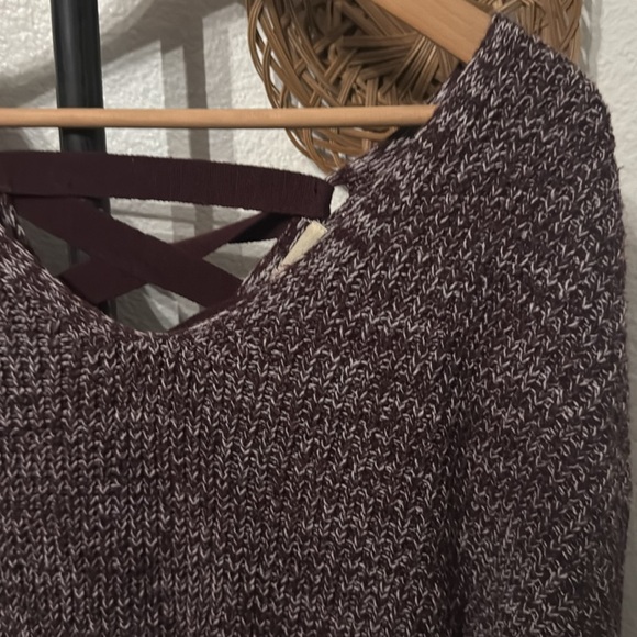 So. Sweater with laced up back - Picture 2 of 5